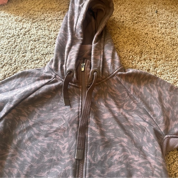 ATHLETA Triumph Printed Hoodie Smoked Almond Brown Purple {NN43} - Picture 9 of 12